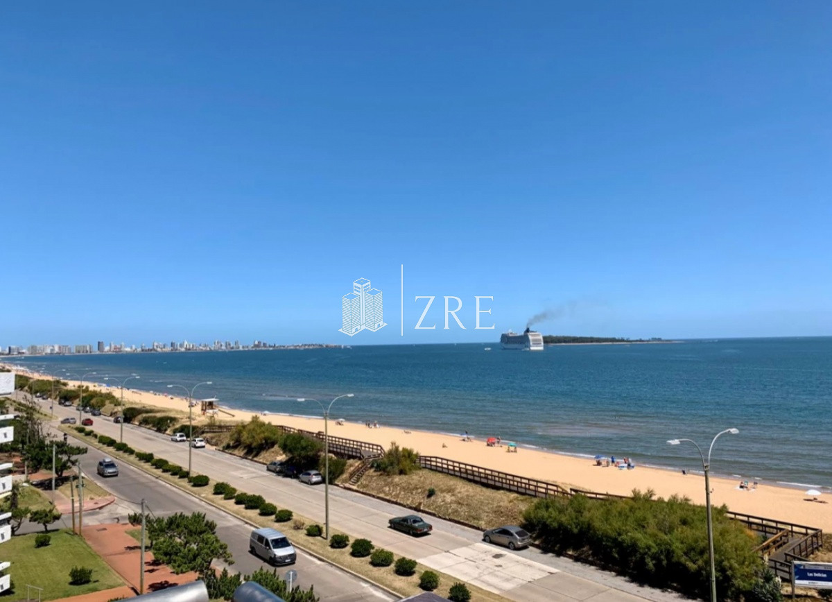Apartamento ID.472 - Venta apartamento Frente al Mar, Playa Mansa en Venta Dos Dormitorios y Parrillero