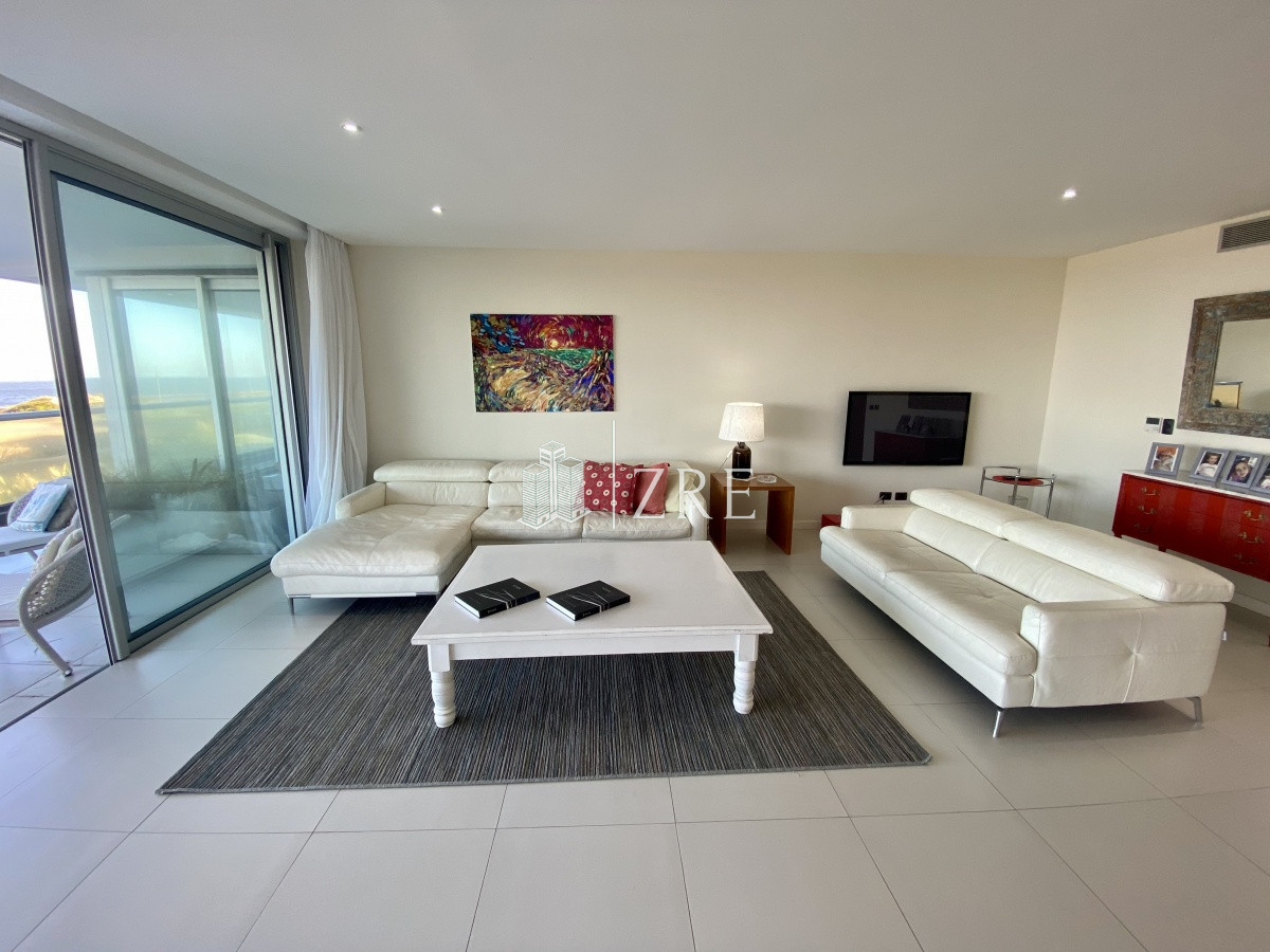 Apartamento ID.341 - Venta apartamento 4 dormitorios, playa brava Punta del Este 