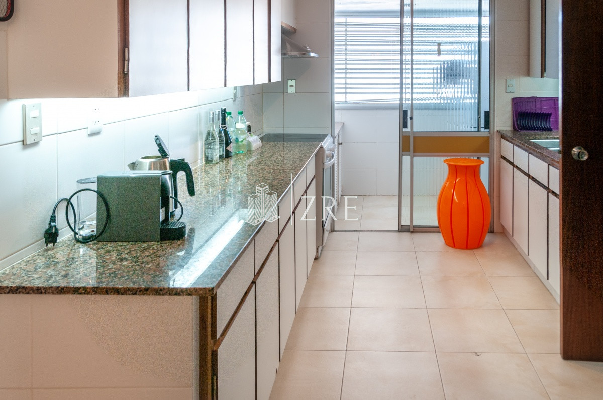 Apartamento ID.338 - Primera fila Playa Mansa, semipiso en Malecon.