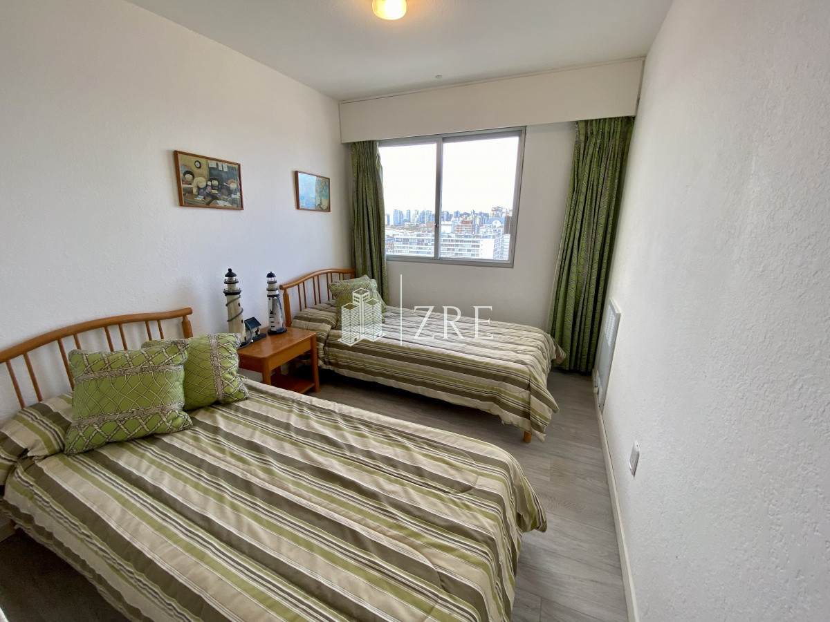 Apartamento ID.349 - Venta Apartamento 3 dormitorios en península Punta del Este 