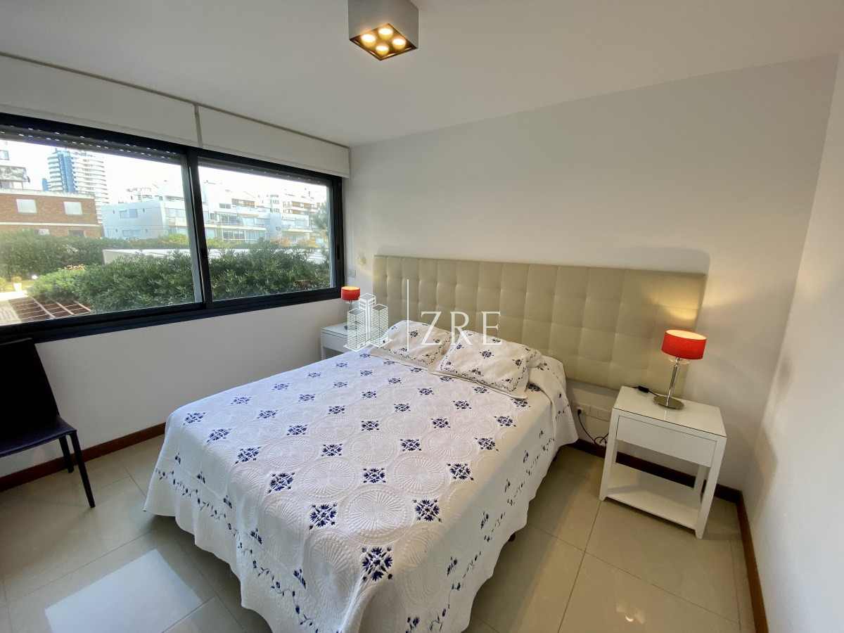 Apartamento ID.334 - Venta apartamento 2 dormitorios. Playa brava, Punta del Este