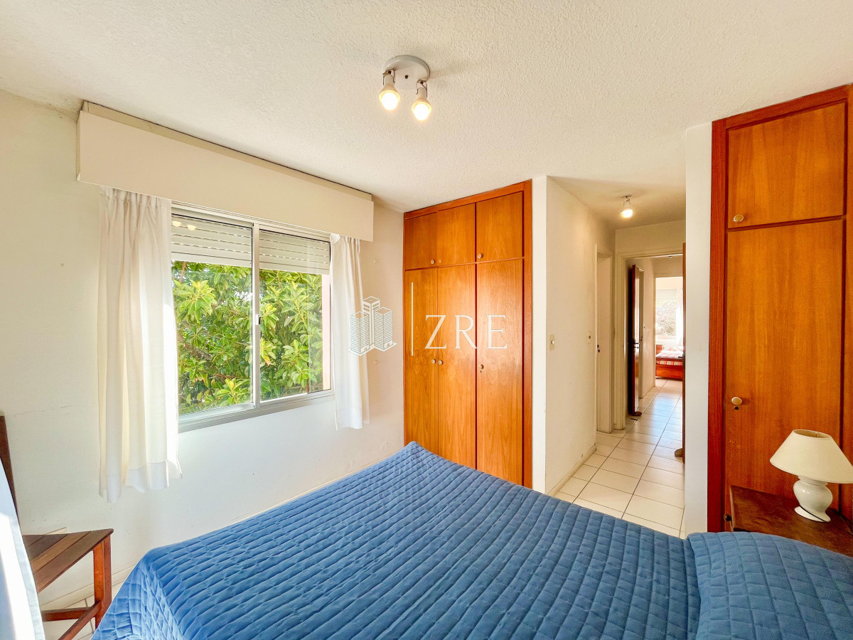 Apartamento ID.614 - Venta apartamento 3 dormitorios. Playa mansa, Punta del Este 