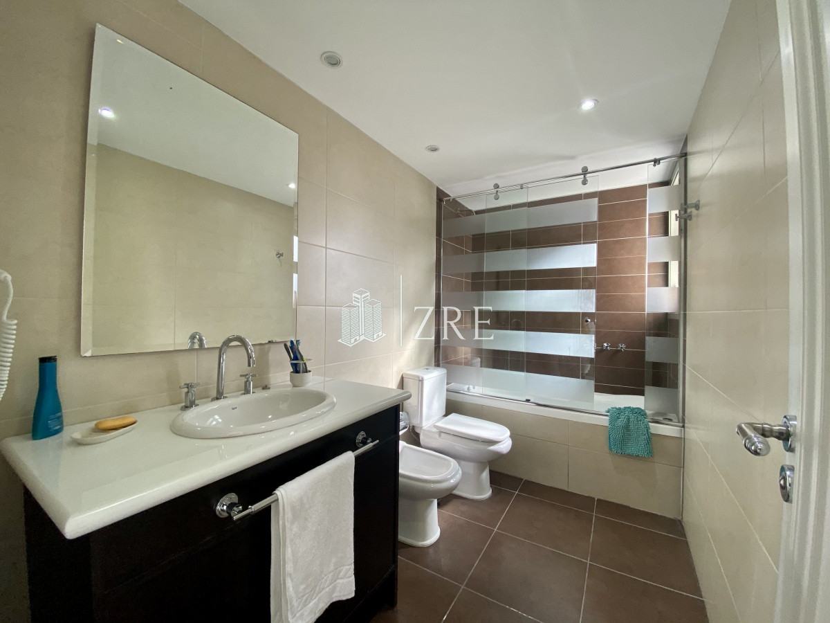 Apartamento ID.512 - Venta apartamento Imperiale, 3 dormitorios esquinero Punta del Este