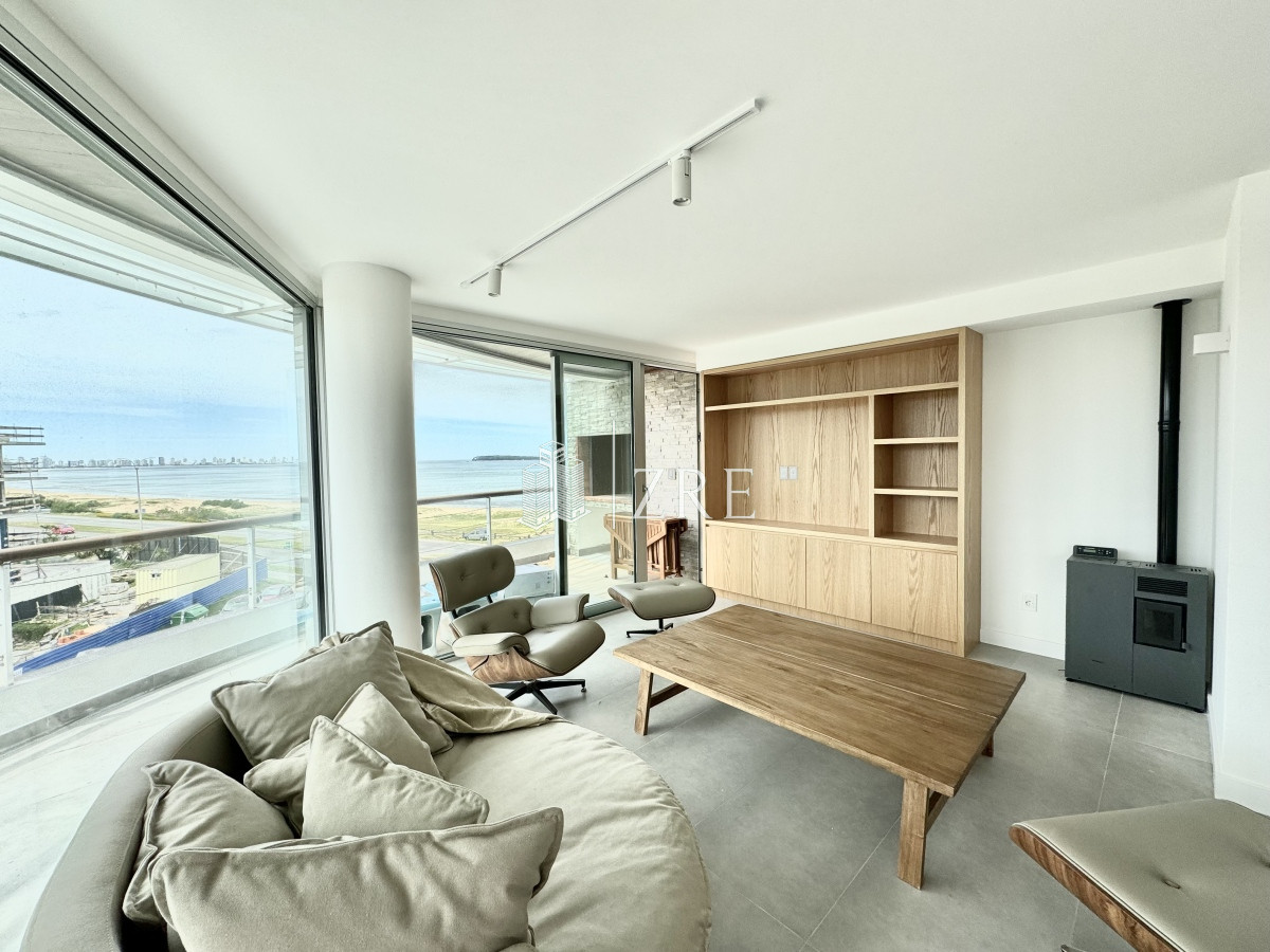 Apartamento ID.805 - Venta apartamento  2 Dormitorios + Servicio.