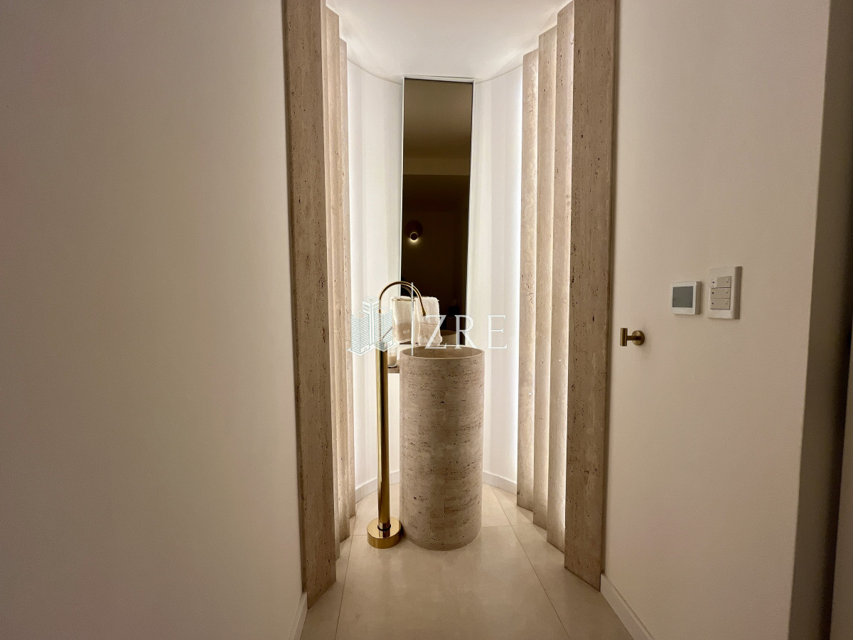 Apartamento ID.668 - Venta apartamento 4 dormitorios. Playa brava, Punta del Este 