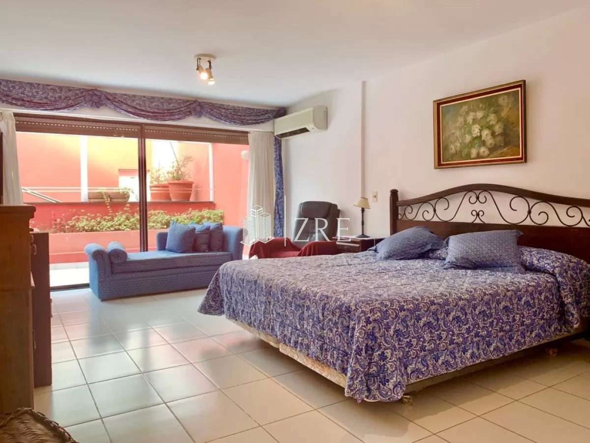 Apartamento ID.297 - Venta apartamento 4 dormitorios  Punta del Este