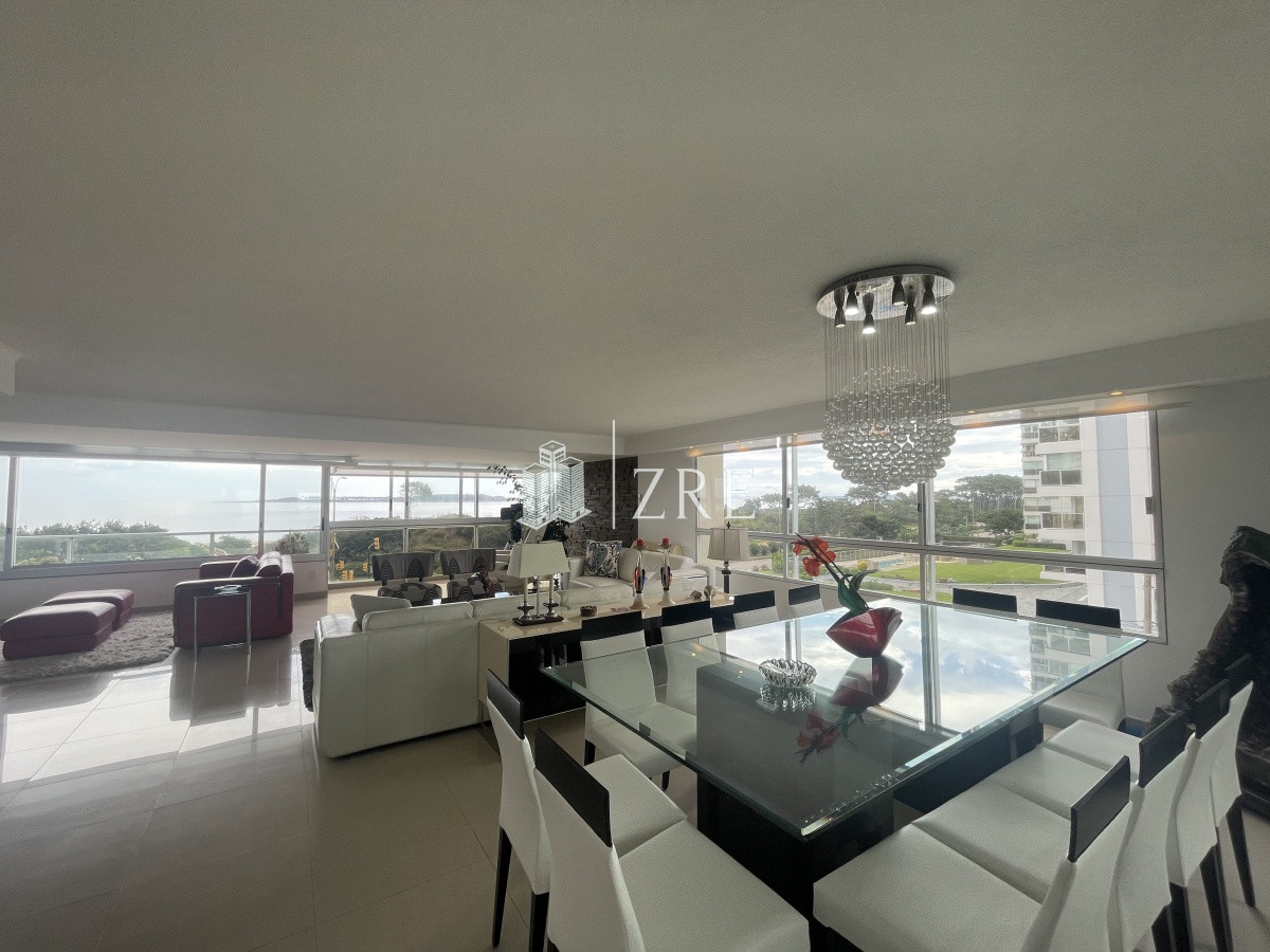 Apartamento ID.496 - Venta apartamento 3 dormitorios playa mansa Punta del Este