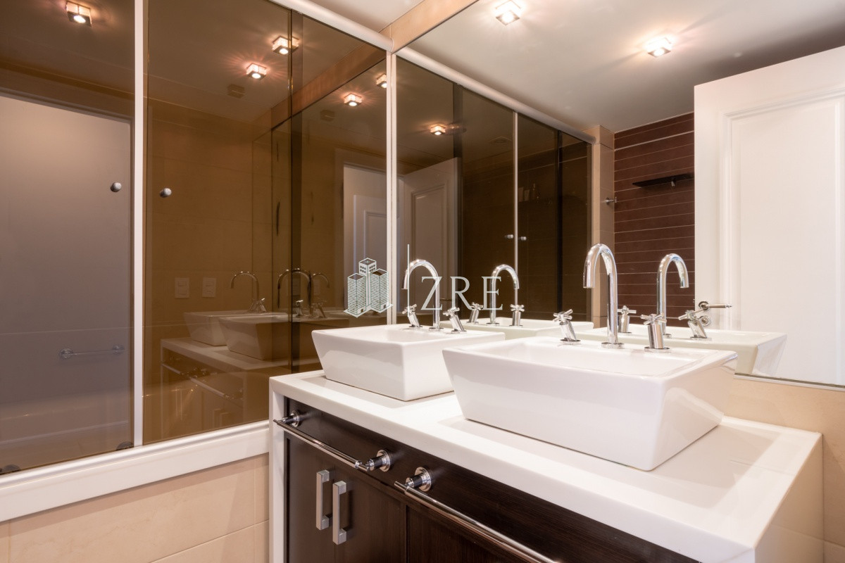 Apartamento ID.513 - Venta apartamento Imperiale II tres dormitorios y servicio playa brava Punta del Este