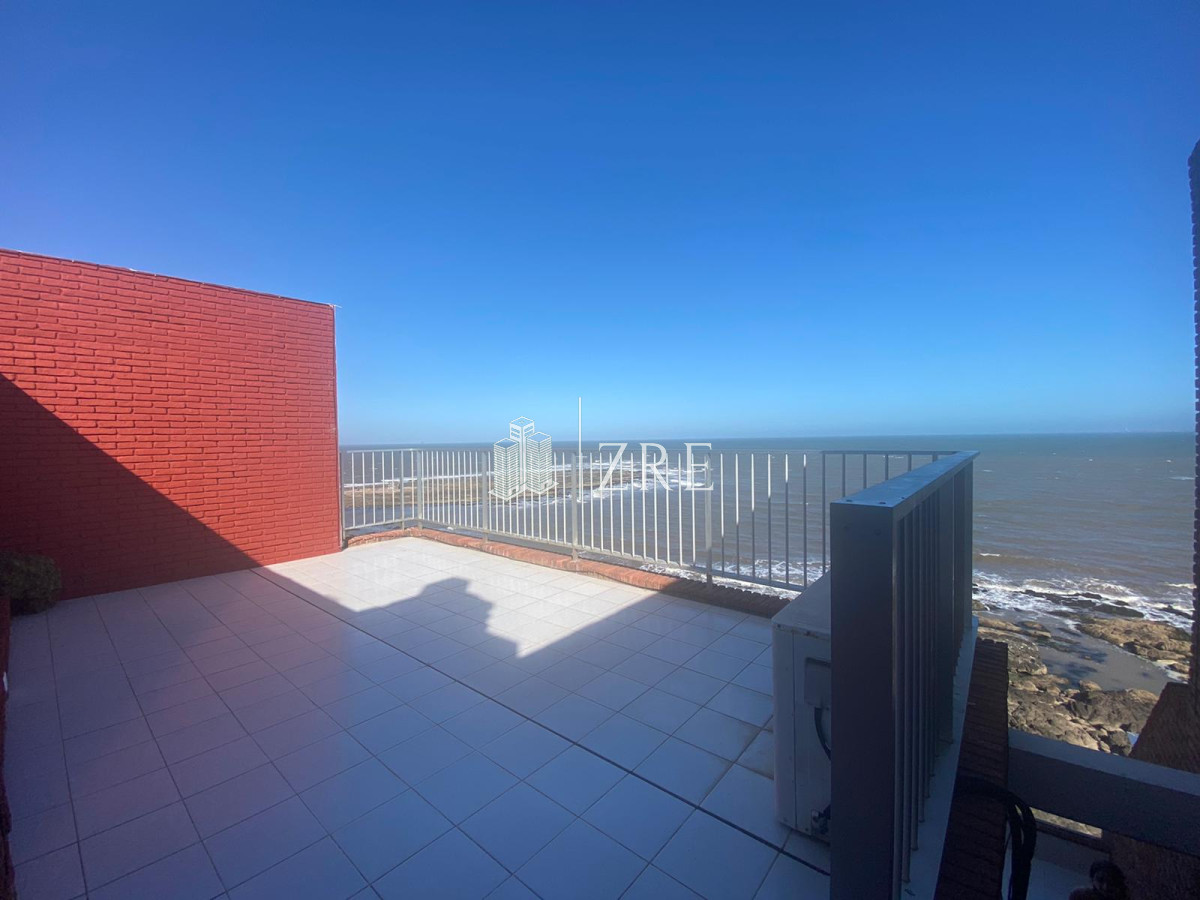 Apartamento ID.500 - Venta Pent-house de lujo sobre el mar en península de Punta del Este   