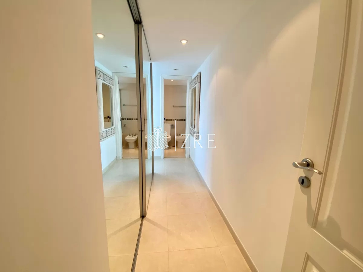 Apartamento ID.903 - Apartamento en Venta de tres dormitorios, Punta del Este 