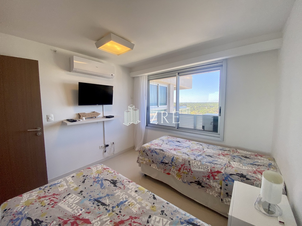 Apartamento ID.244 - Venta apartamento 3 dormitorios punta del este