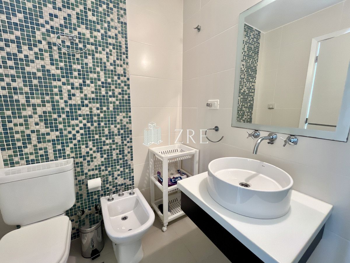 Apartamento ID.695 - Venta apartamento penthouse 3 dormitorios. Playa brava, Punta del Este 