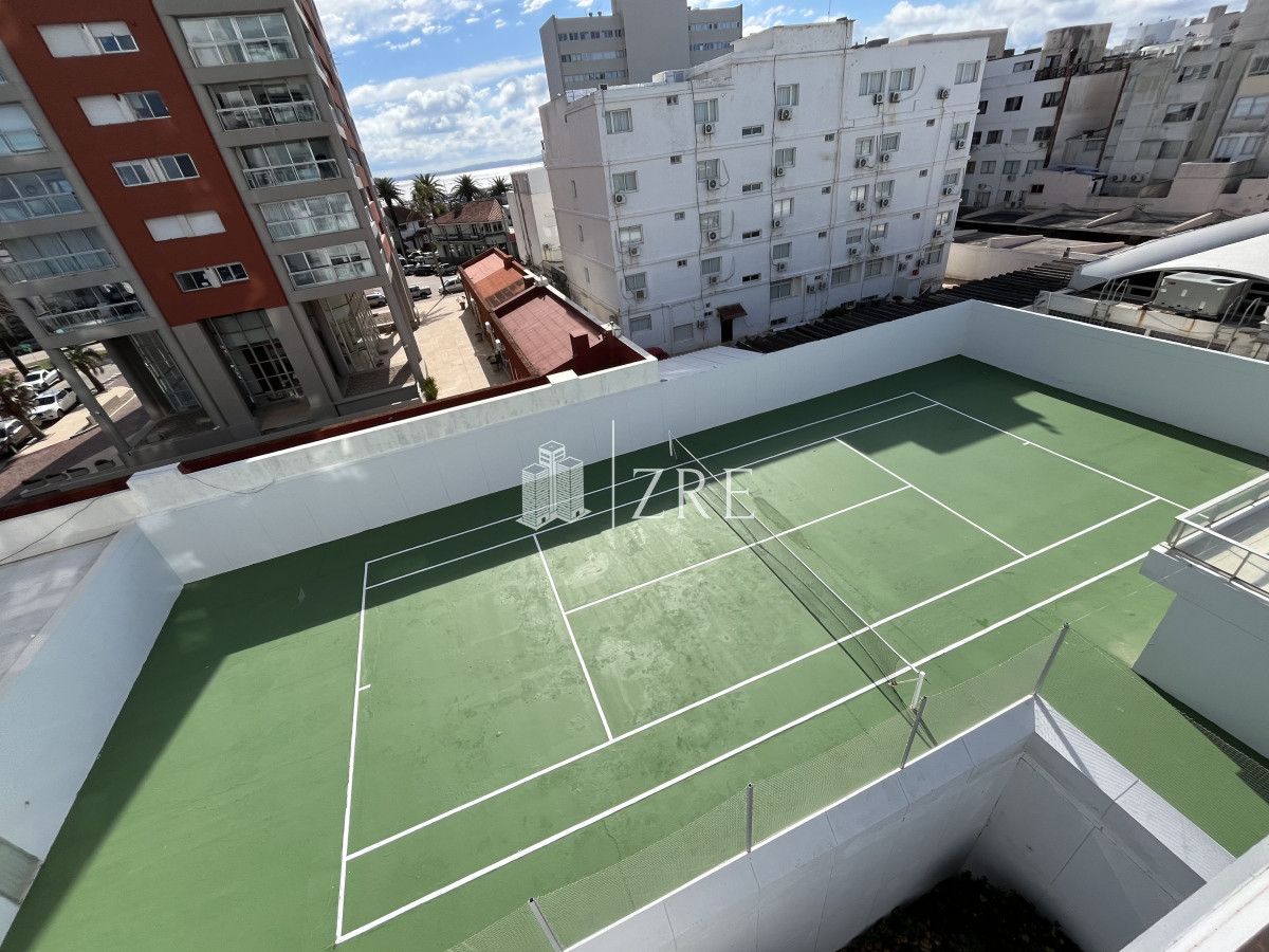 Apartamento ID.640 - Venta apartamento cuatro dormitorios, Península. Punta Del Este 
