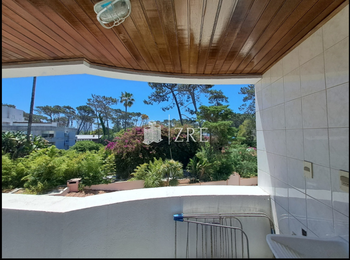 Apartamento ID.614 - Venta apartamento 3 dormitorios. Playa mansa, Punta del Este 