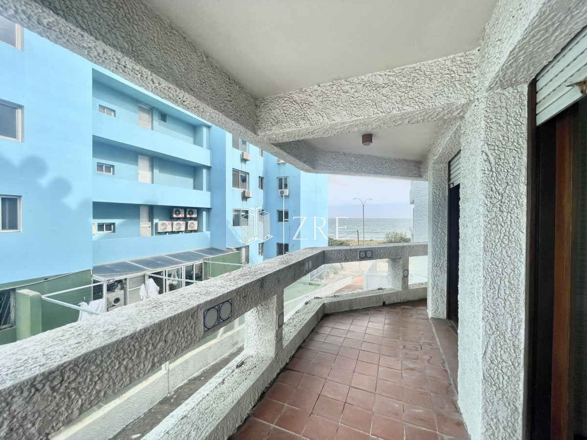 Apartamento ID.196 - Oportunidad Venta Departamento - 3 Dormitorios 2 Baños - Playa Mansa 