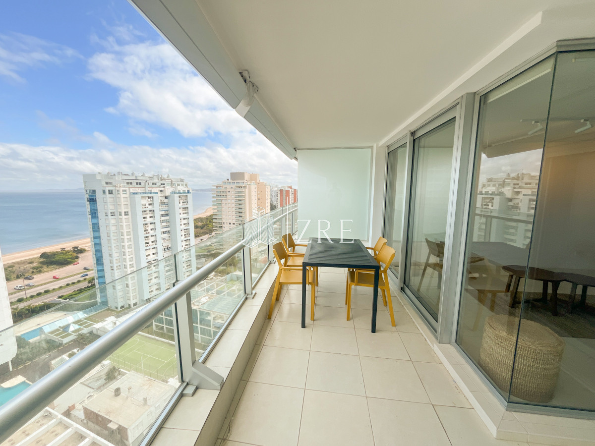 Apartamento ID.931 - Alquiler temporal, apartamento 2 dormitorios. Playa mansa, Punta del Este. 