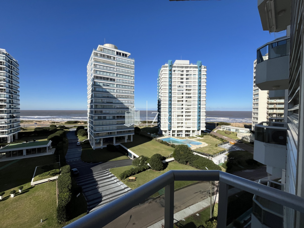 Apartamento ID.556 - Venta apartamento, Punta del Este, playa brava