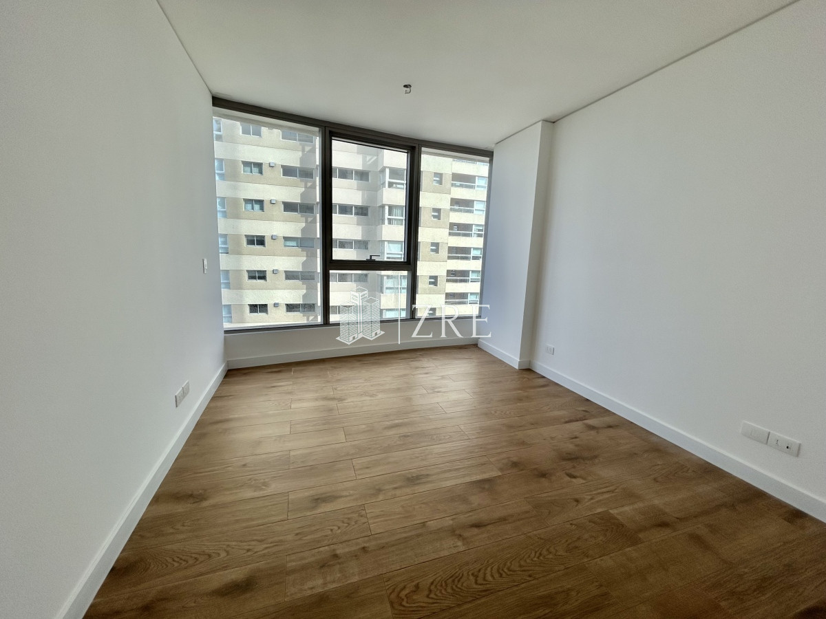 Apartamento ID.105 - Venta apartamento Punta del Este con espectacular vista al mar. 4 dormitorios