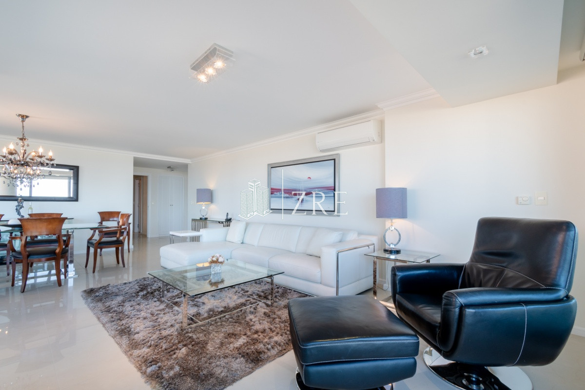 Apartamento ID.513 - Venta apartamento Imperiale II tres dormitorios y servicio playa brava Punta del Este