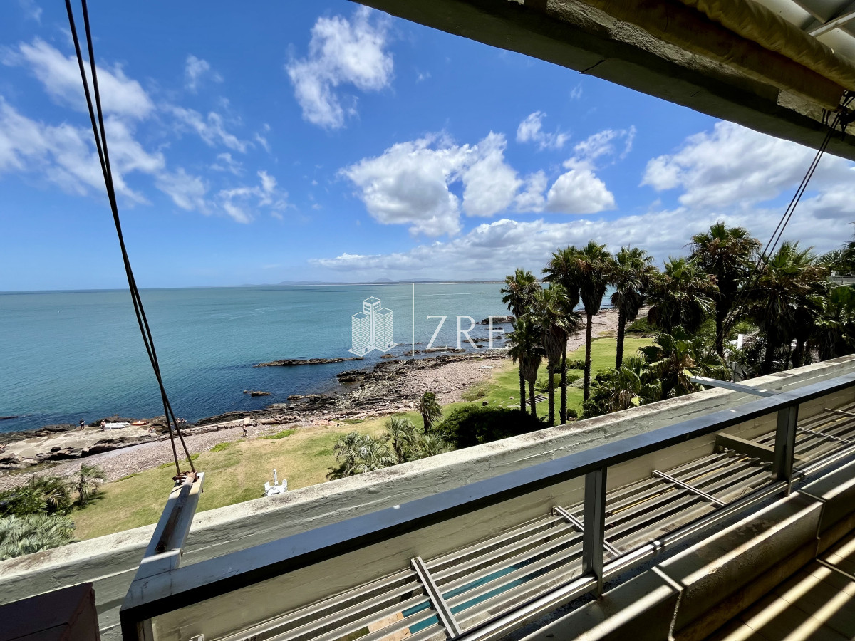 Apartamento ID.685 - Venta Apartamento en venta 3 dormitorios y dependencia en Punta Ballena