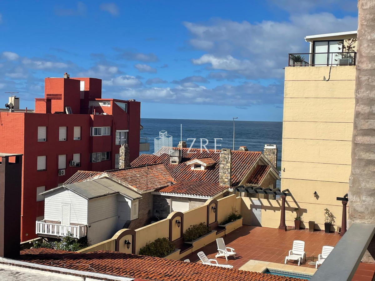 Apartamento ID.613 - Venta apartamento 3 dormitorios. Península, Punta del Este. 