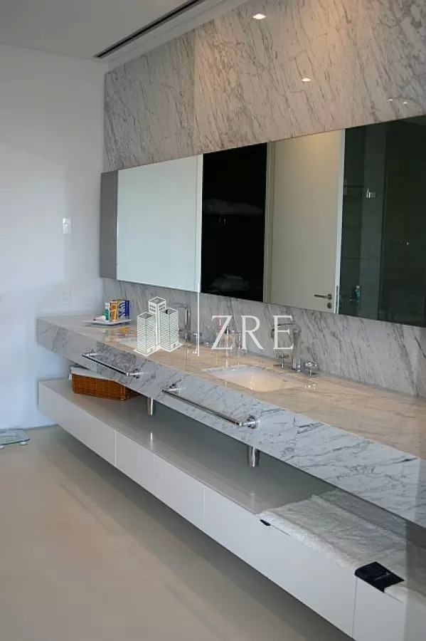 Apartamento ID.908 - Venta apartamento 5 dormitorios playa brava Punta del Este 