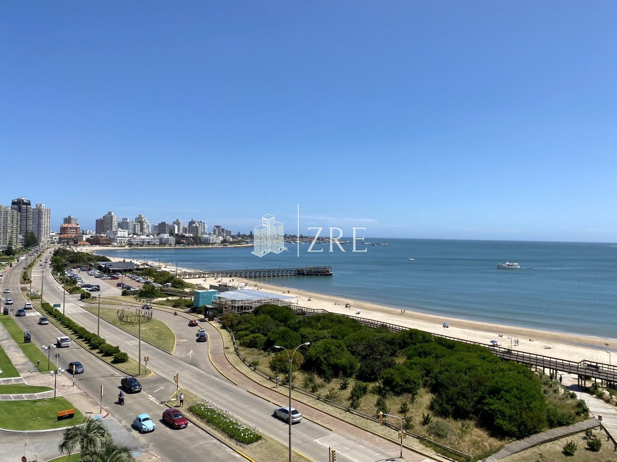 Apartamento ID.379 - Venta apartamento 3 dormitorios. Playa mansa, Punta del Este