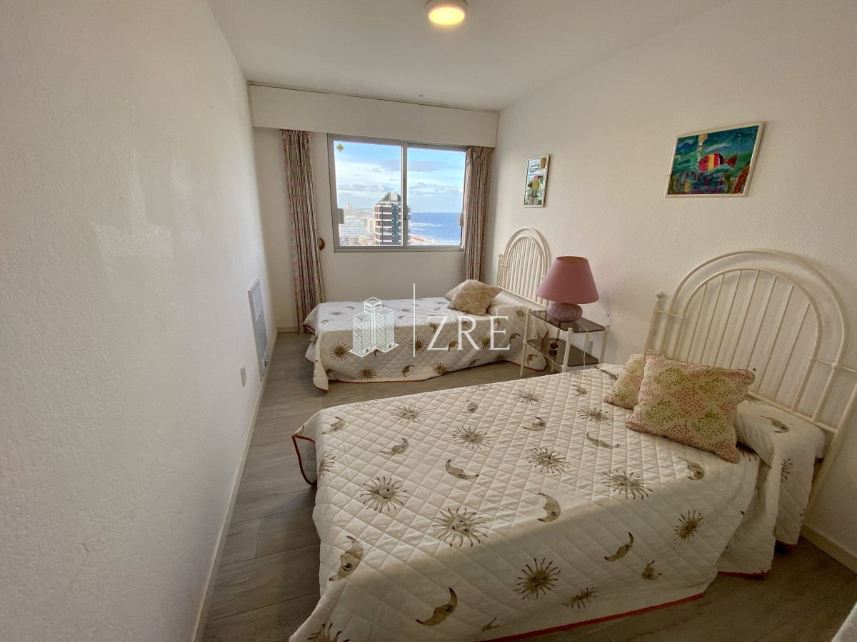Apartamento ID.349 - Venta Apartamento 3 dormitorios en península Punta del Este 