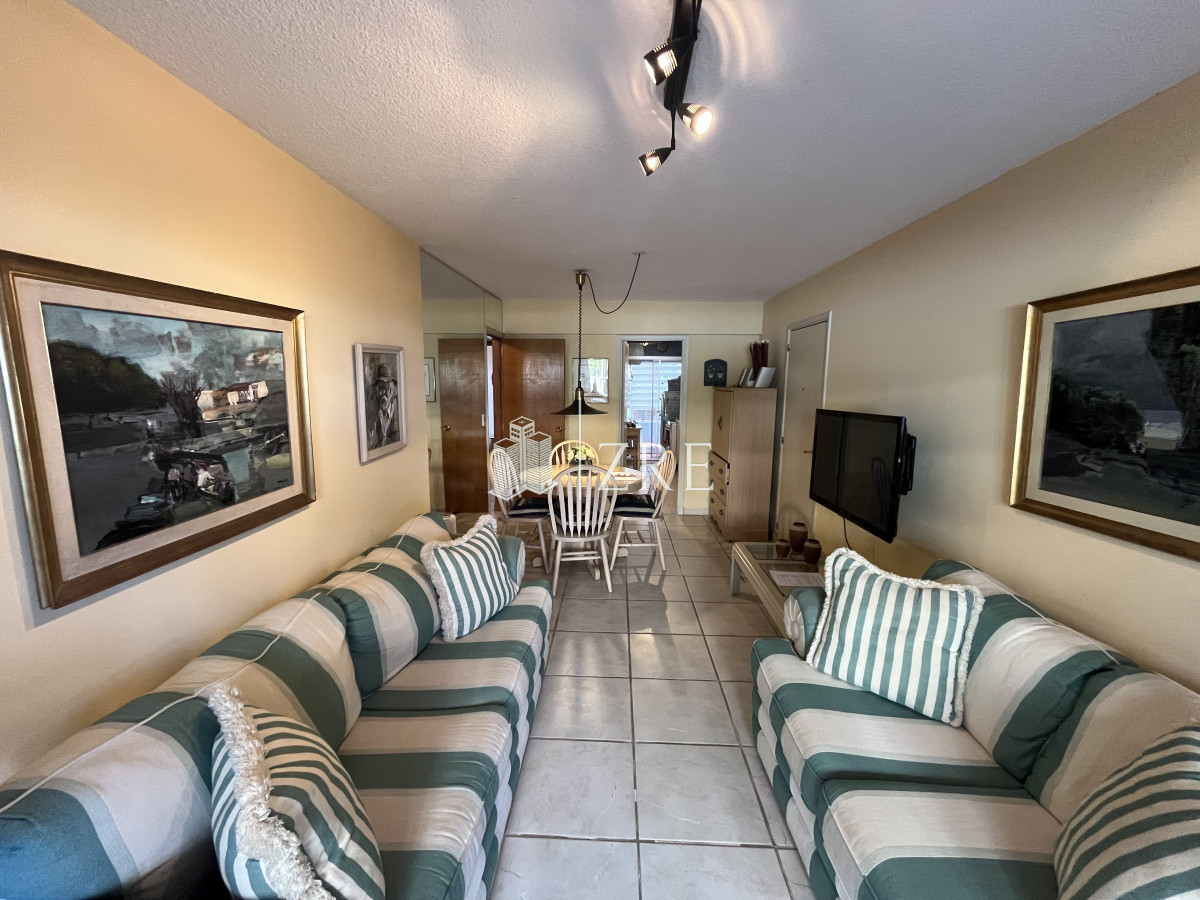 Apartamento ID.704 - Venta apartamento en Plena Península De Punta Del Este