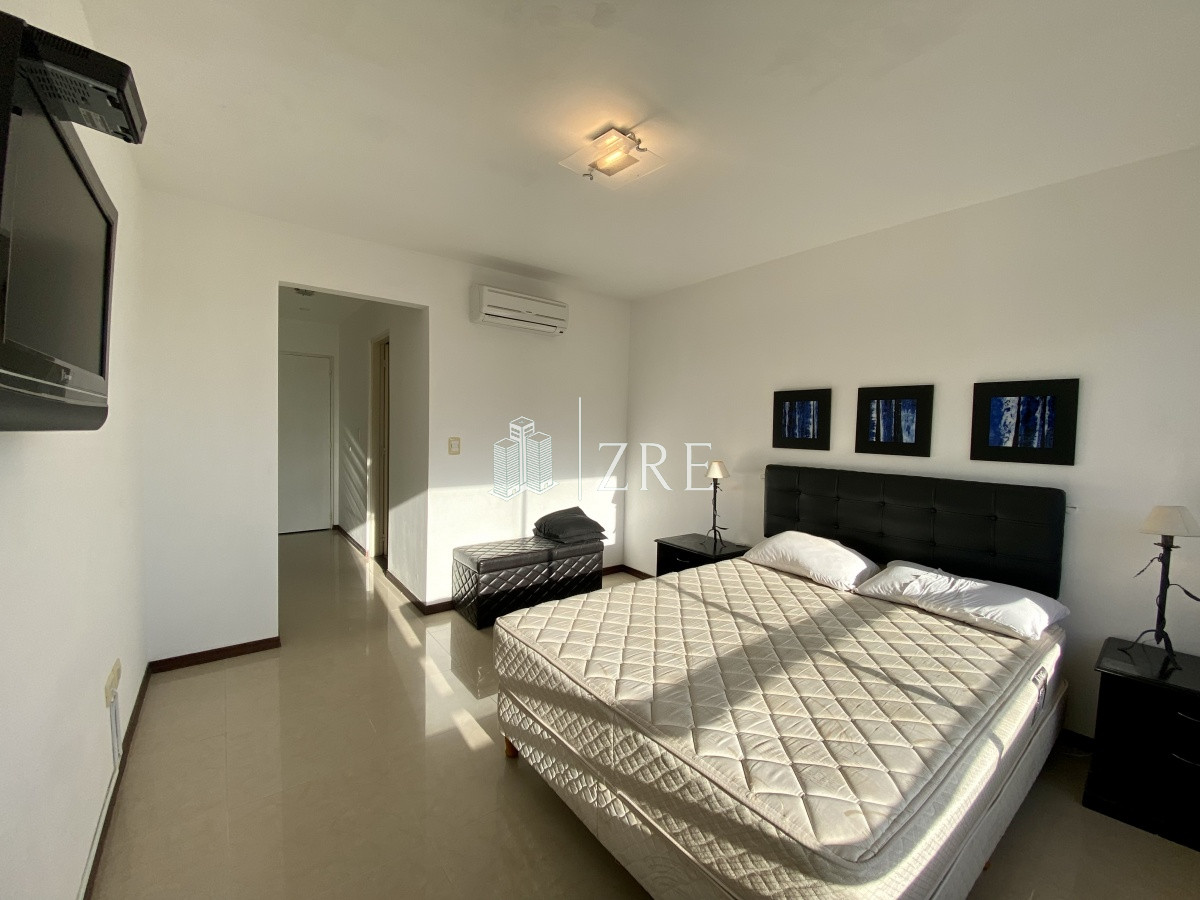Apartamento ID.374 - Venta apartamento Penthouse primera linea de Playa Mansa!
