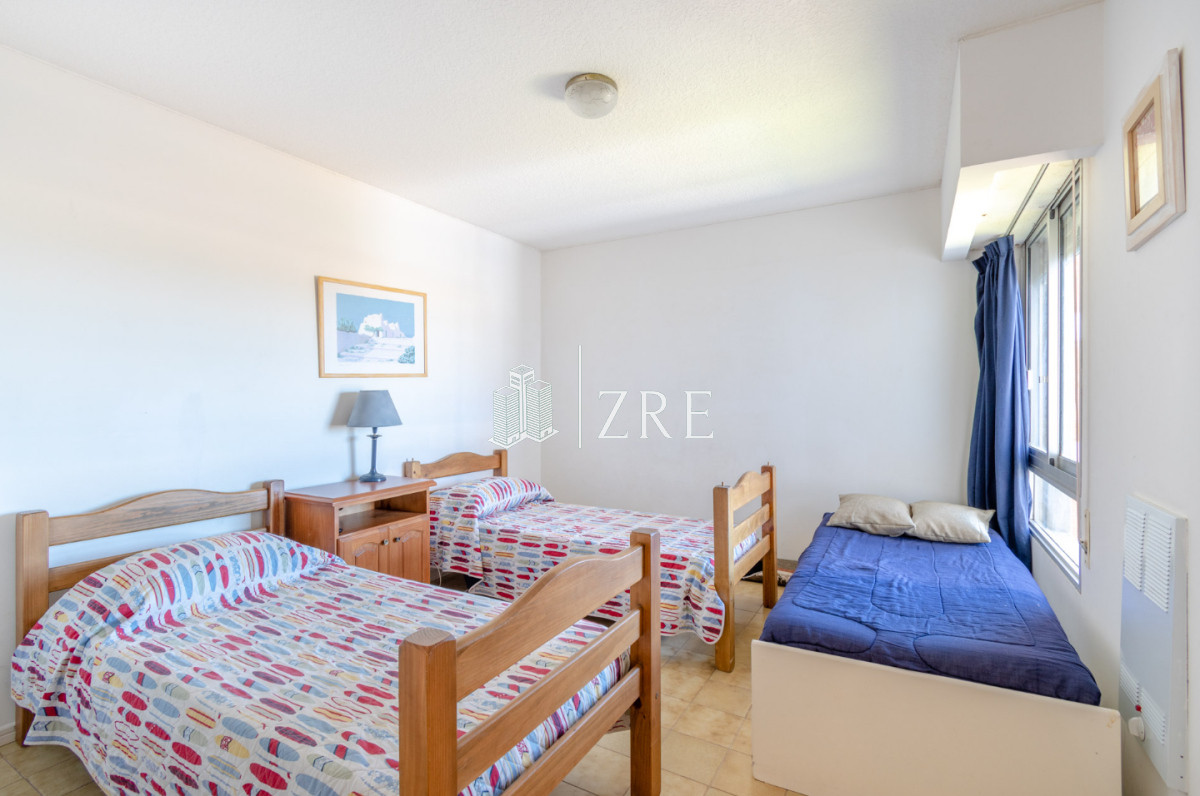 Apartamento ID.674 - Venta apartamento 3 dormitorios. Playa brava, Punta del Este. 