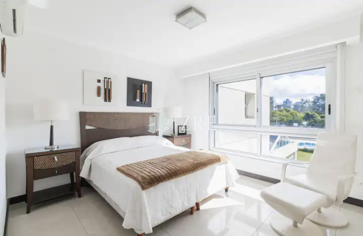 Apartamento ID.719 - Alquiler apartamento en Punta del Este con espectacular vista al Mar - 4 dormitorios