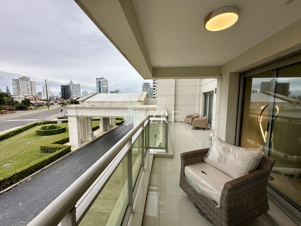 Apartamento ID.1366 - Venta apartamento 2 dormitorios. Imperiale, Punta del Este. 