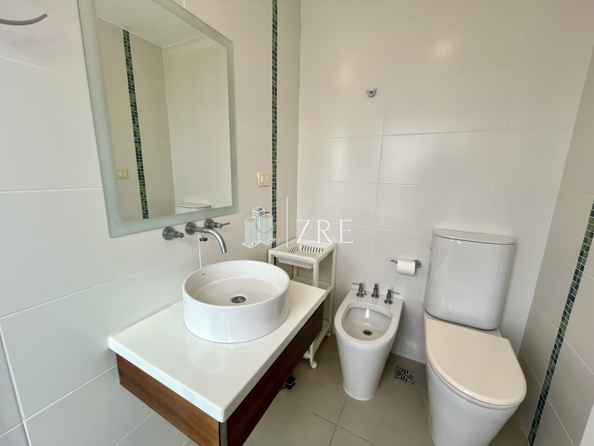 Apartamento ID.695 - Venta apartamento penthouse 3 dormitorios. Playa brava, Punta del Este 