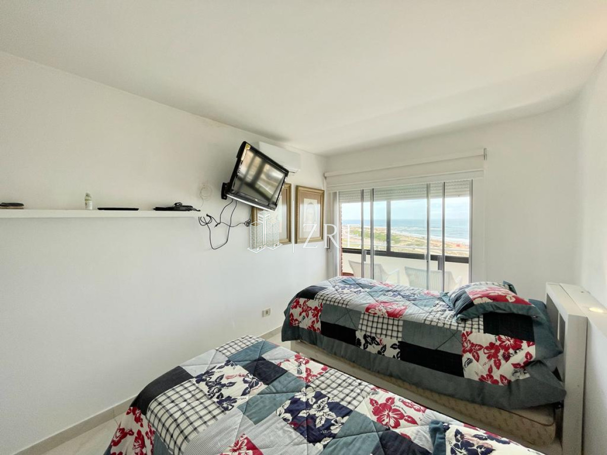Apartamento ID.245 - PENTHOUSE 2 DORMITORIOS + TERRAZA EXCLUSIVAS VISTAS A PLAYA BRAVA PUNTA DEL ESTE VENTA