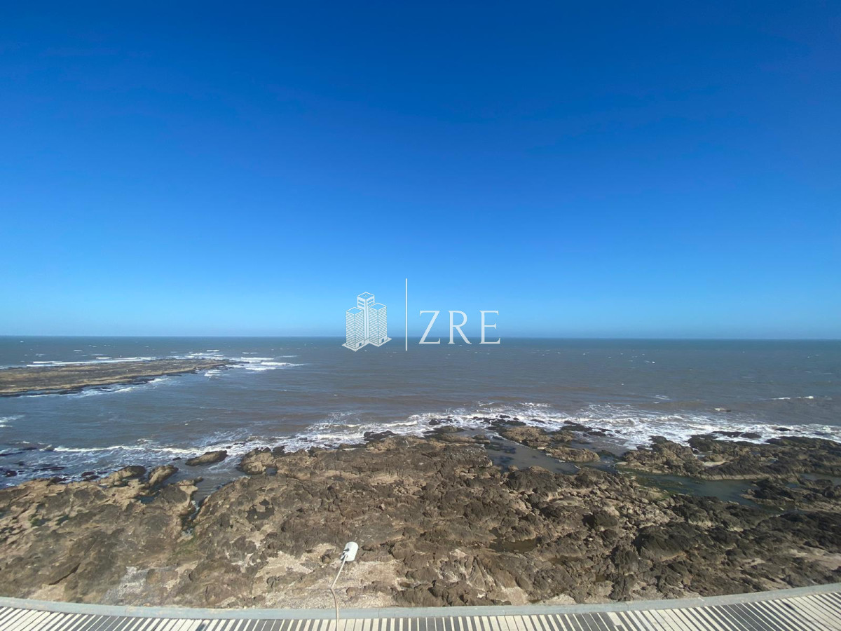 Apartamento ID.500 - Venta Pent-house de lujo sobre el mar en península de Punta del Este   