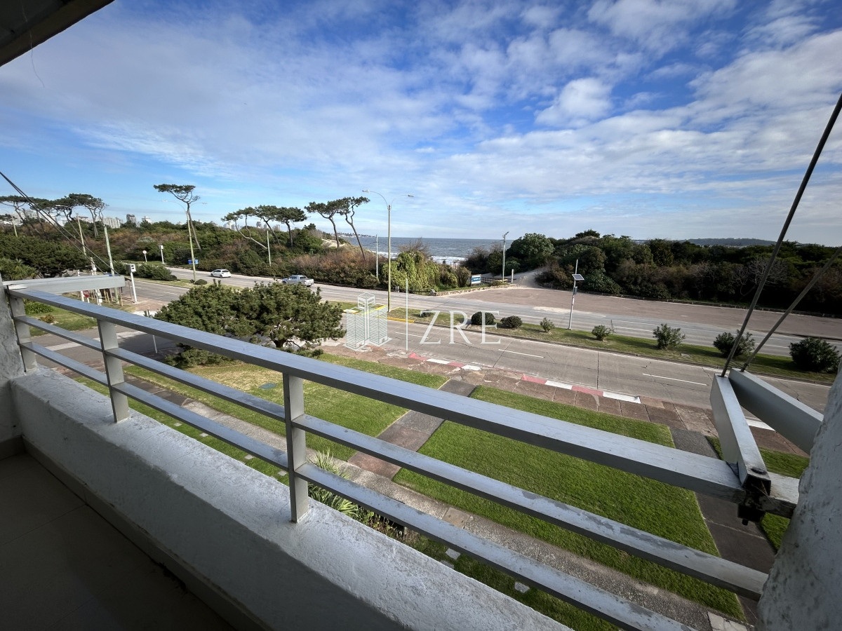 Apartamento ID.85 - Venta apartamento primera linea Punta del Este 3 dormitorios