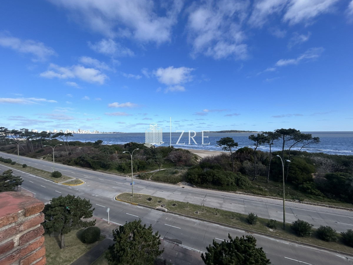 Apartamento ID.83 - Venta penthouse duplex Punta del Este primera linea Playa Mansa