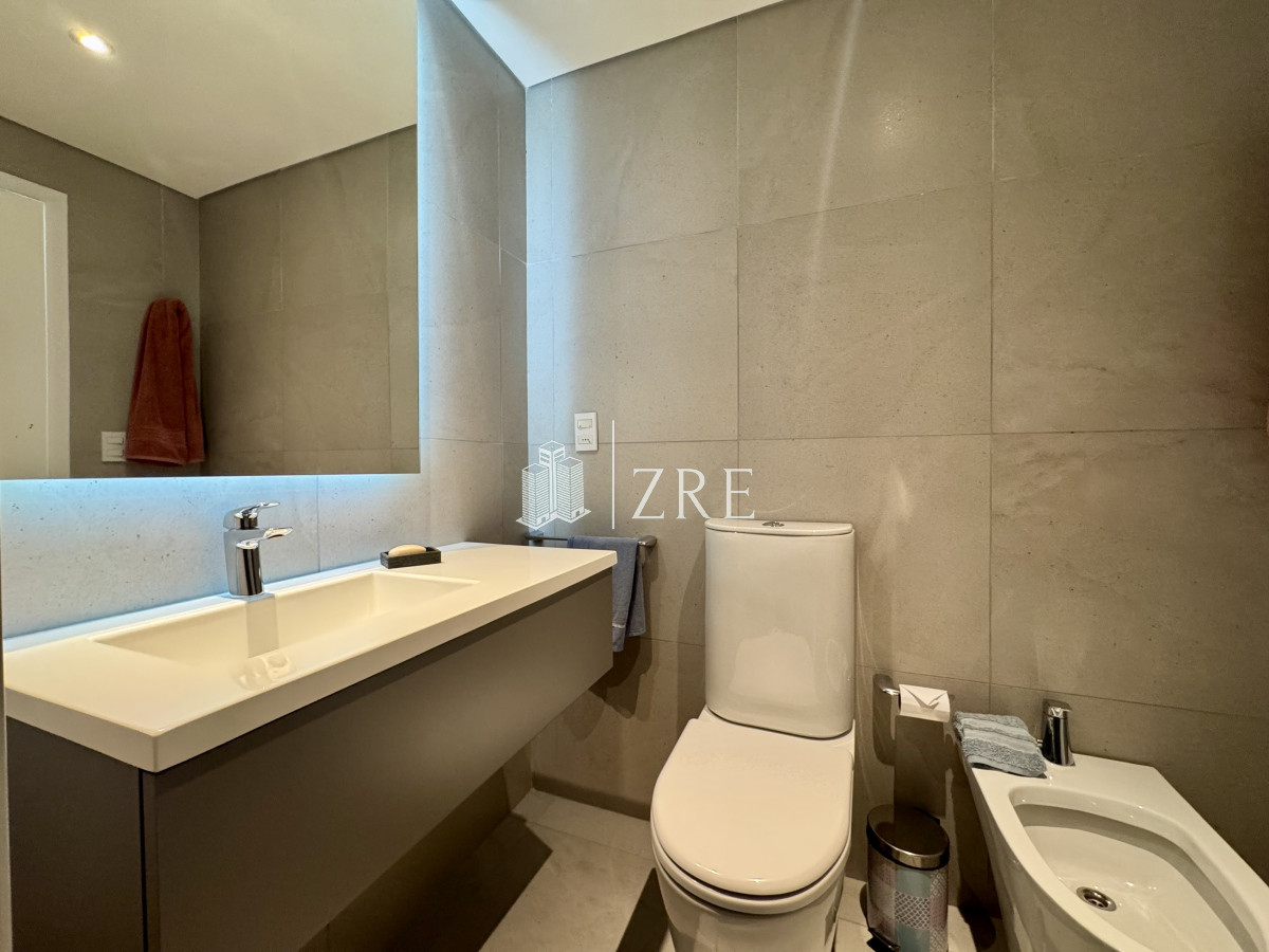 Apartamento ID.558 - Venta apartamento Punta del Este, playa brava 