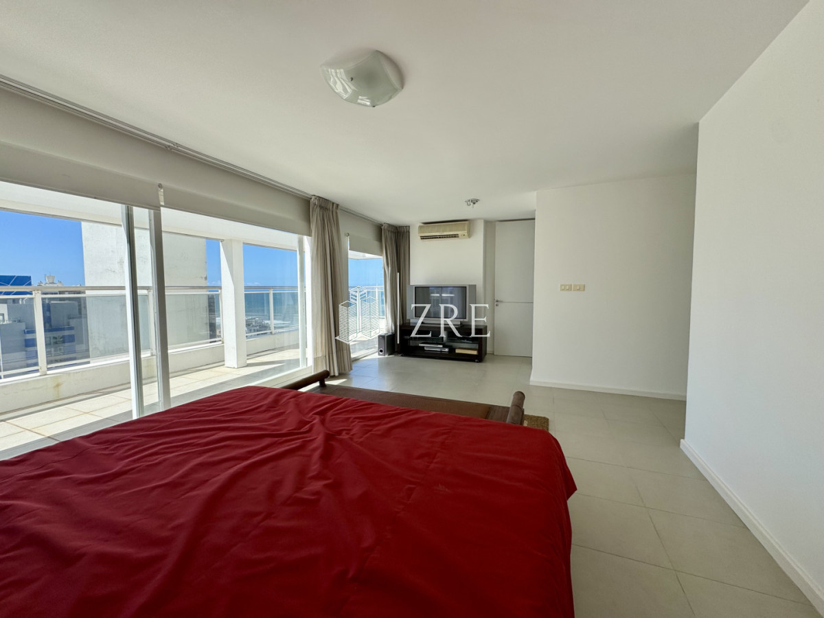 Apartamento ID.783 - Venta Penthouse 3 dormitorios Punta del Este