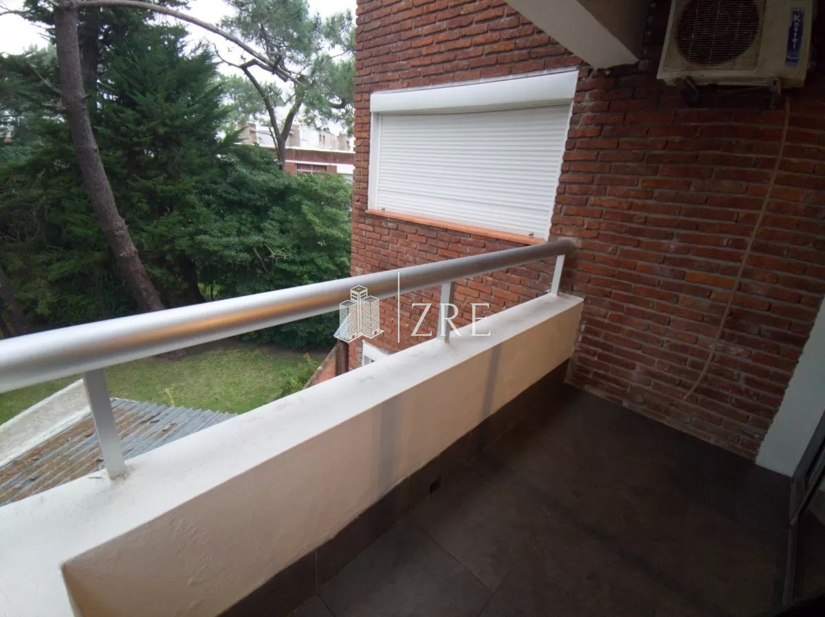 Apartamento ID.800 - Venta apartamento 2 dormitorios. Aidy Grill. Punta del Este 