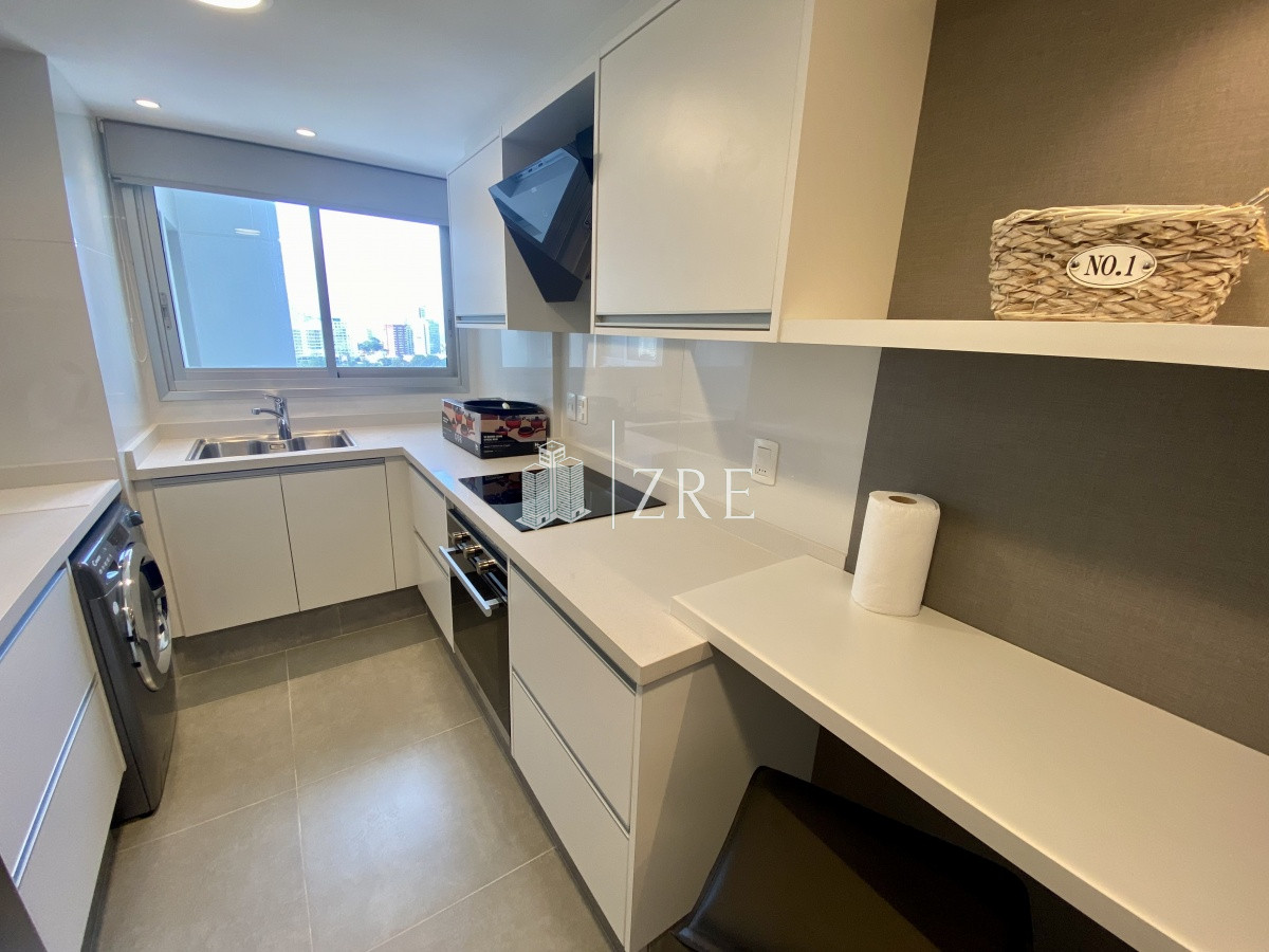 Apartamento ID.311 - Venta dos dormitorios playa mansa Punta del Este