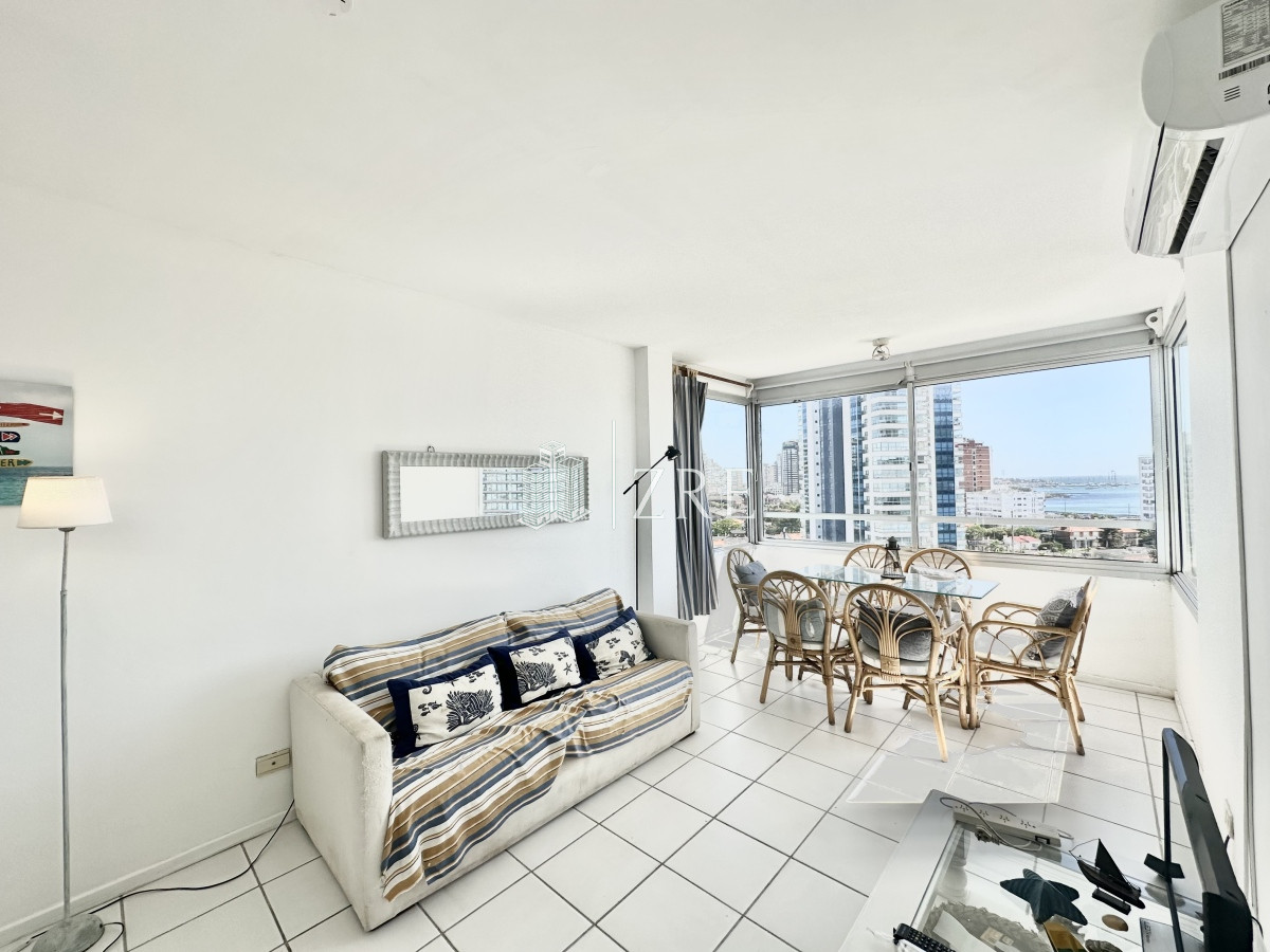 Apartamento ID.804 - Venta Penthouse - 1 dormitorio y medio + Parrillero