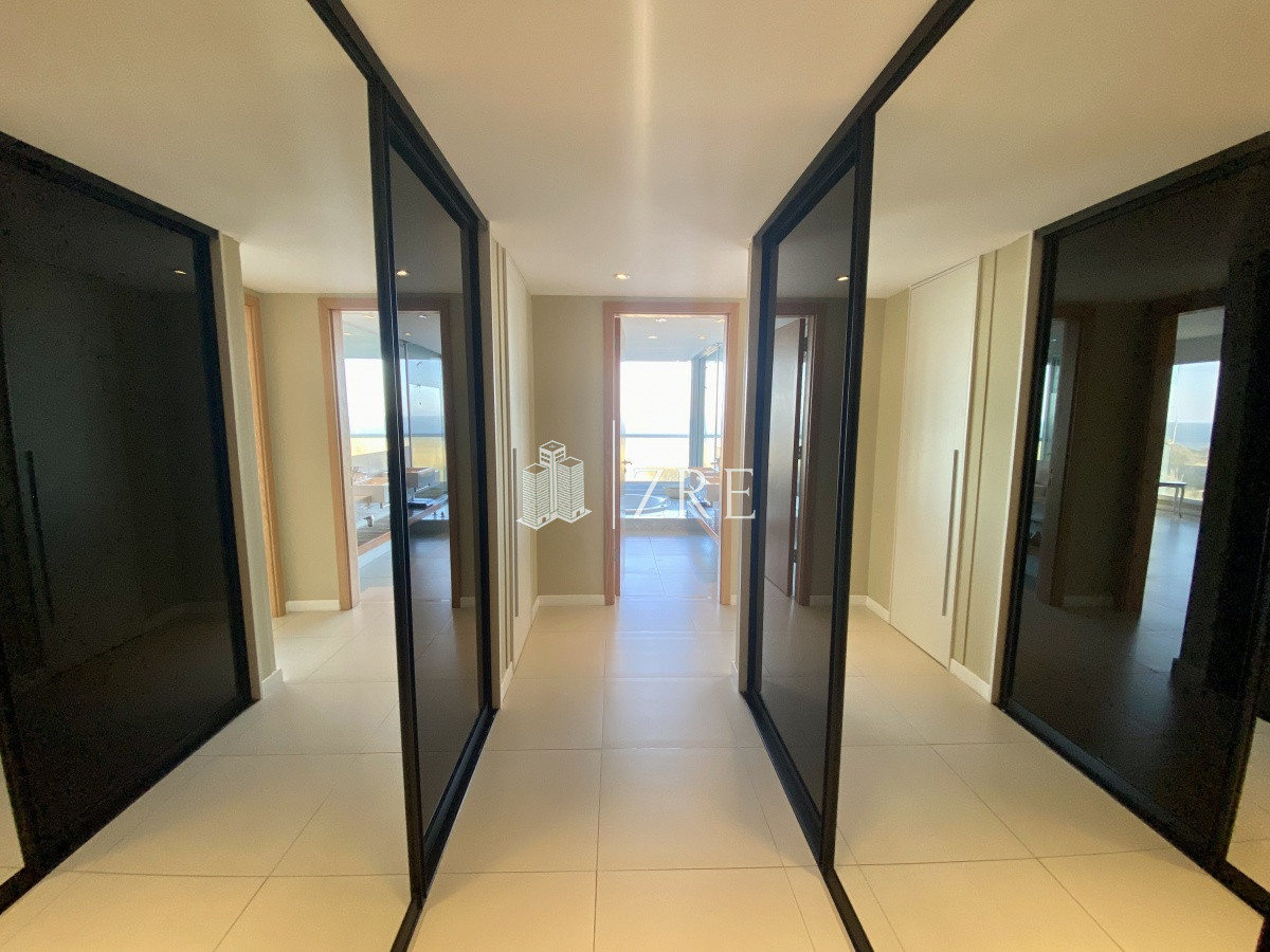 Apartamento ID.341 - Venta apartamento 4 dormitorios, playa brava Punta del Este 
