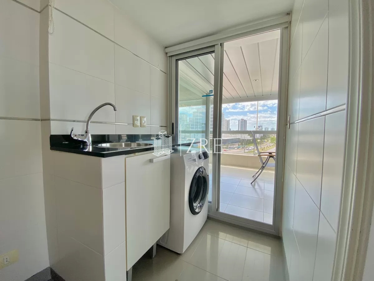 Apartamento ID.903 - Apartamento en Venta de tres dormitorios, Punta del Este 