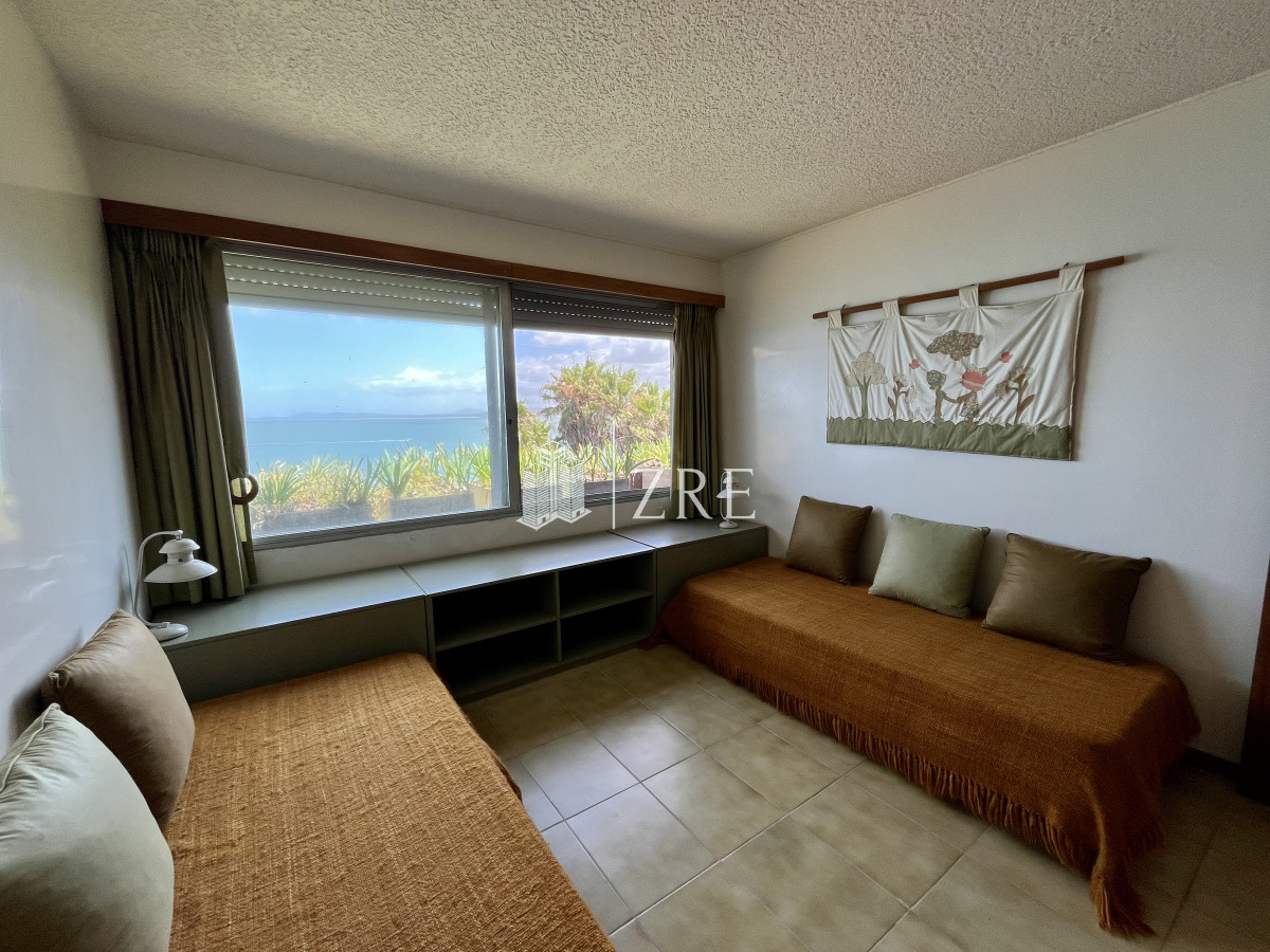 Apartamento ID.685 - Venta Apartamento en venta 3 dormitorios y dependencia en Punta Ballena