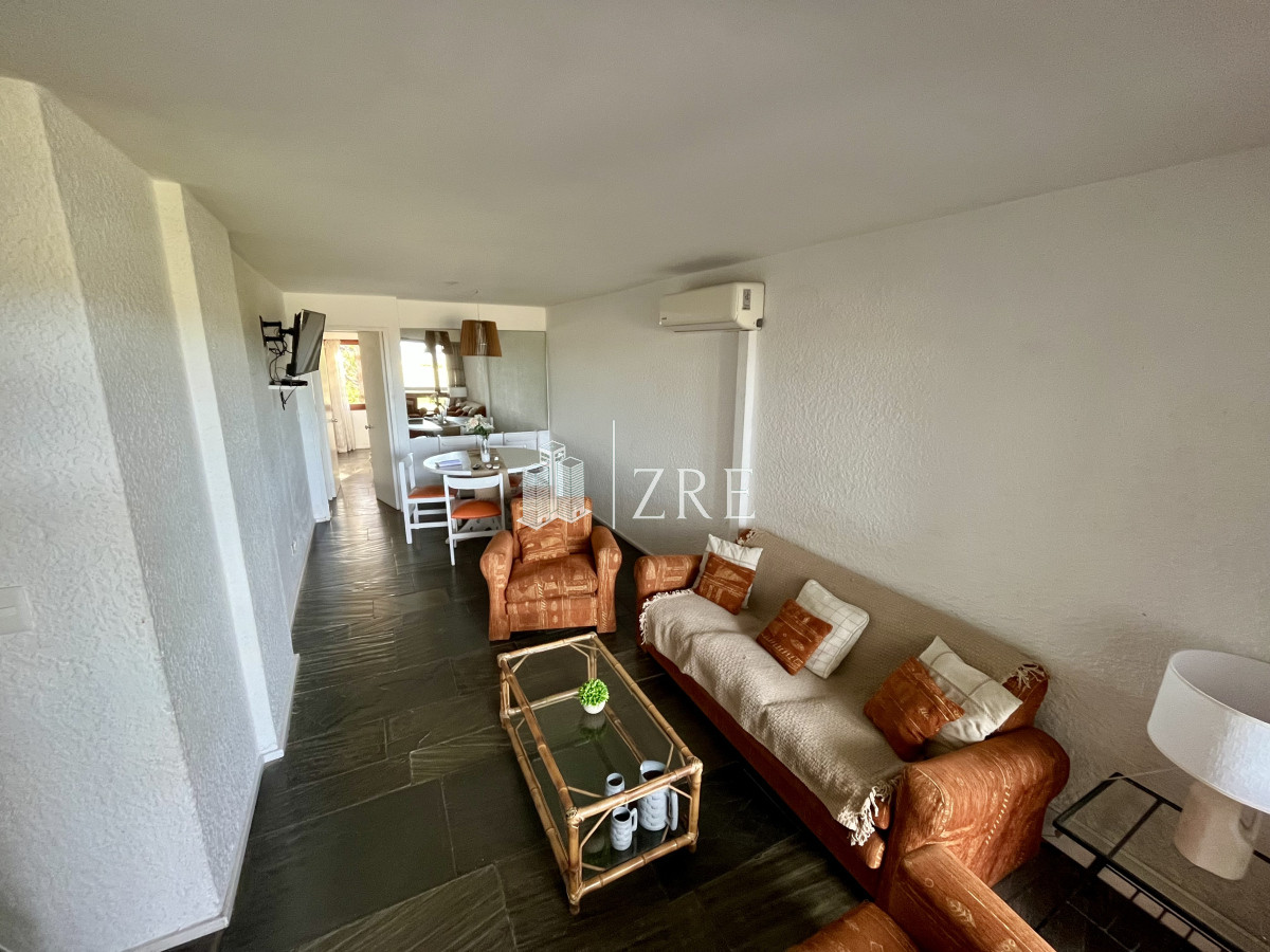 Apartamento ID.561 - Venta Apartamento Punta del este, Playa Brava