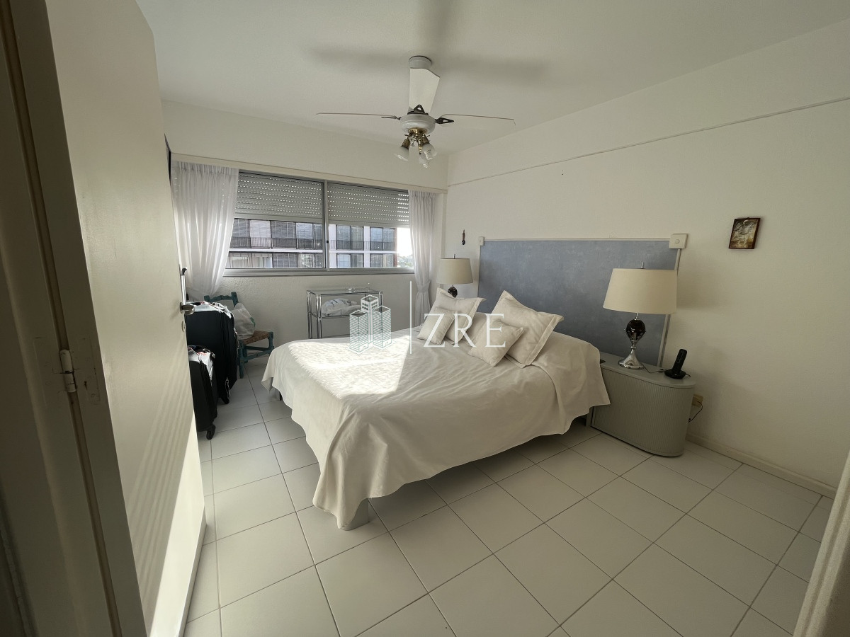 Apartamento ID.132 - Venta aparartamento en Peninsula Punta del Este, 2 dormitorios 2 baños
