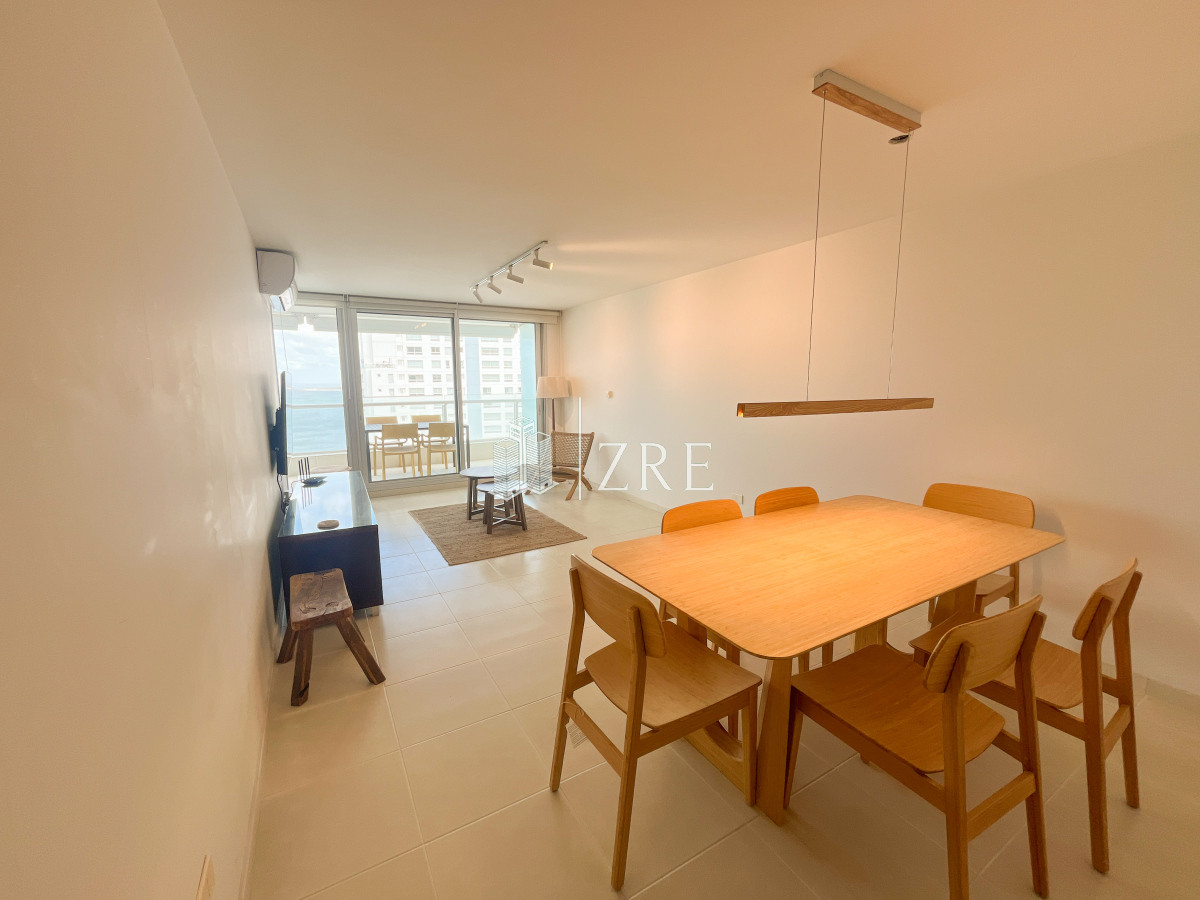 Apartamento ID.931 - Alquiler temporal, apartamento 2 dormitorios. Playa mansa, Punta del Este. 