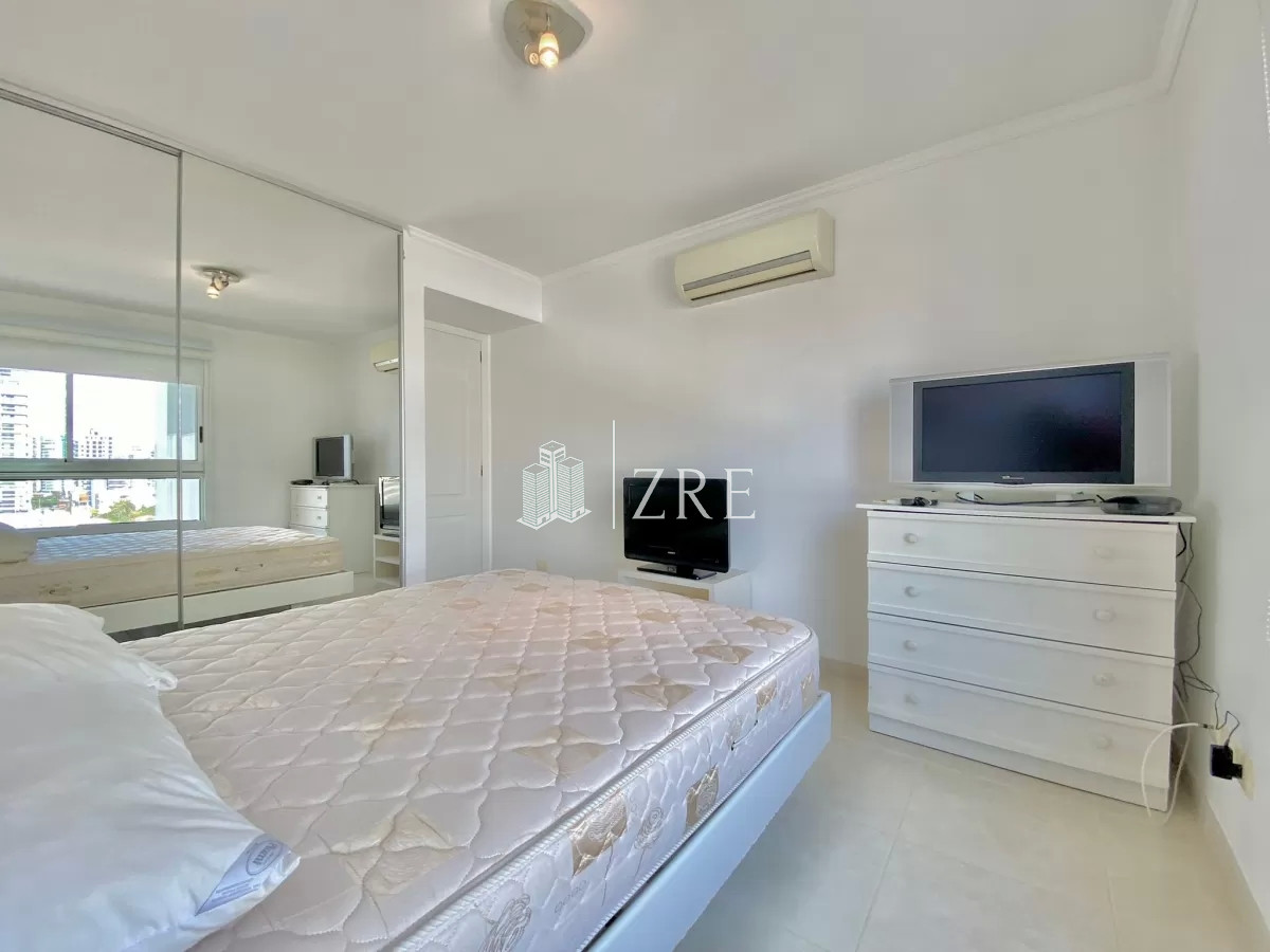 Apartamento ID.903 - Apartamento en Venta de tres dormitorios, Punta del Este 